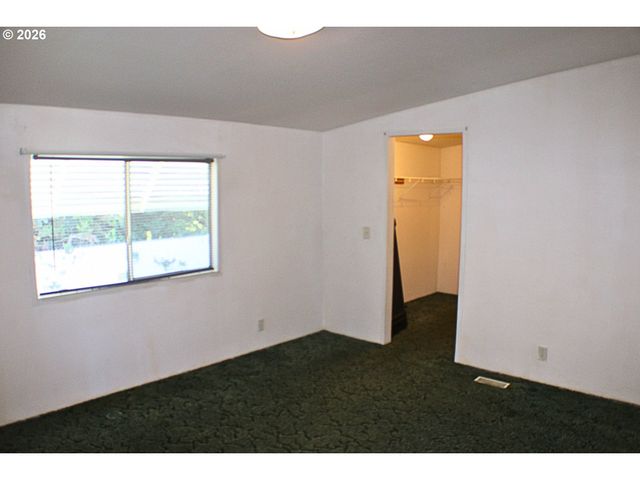 130 Nw STEPHANIE Ct, Winston, OR 97496