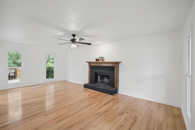 720 Creek Trail NW, Kennesaw, GA 30144