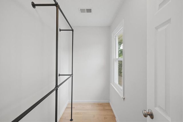 720 Creek Trail NW, Kennesaw, GA 30144