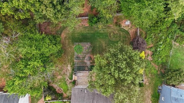 720 Creek Trail NW, Kennesaw, GA 30144