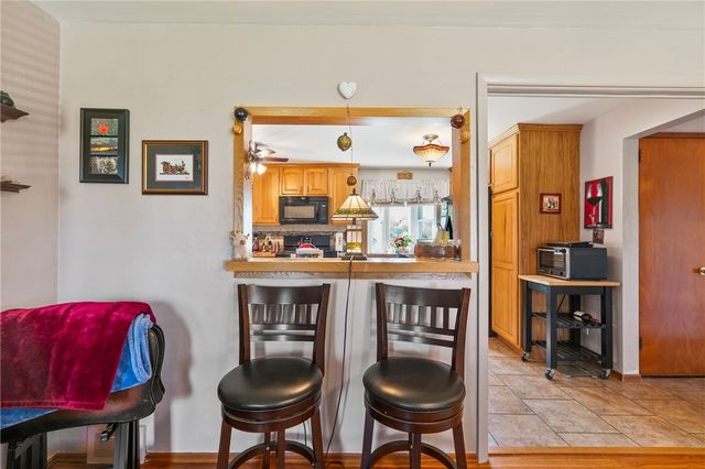 1615 Blossom Hill Rd, Castle Shannon, PA 15234