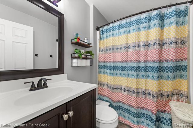 3953 Meldrum Road, Casco, MI 48064