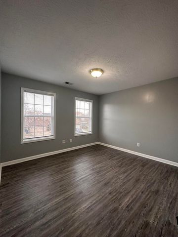 508 Newbury Way, Lexington, KY 40514