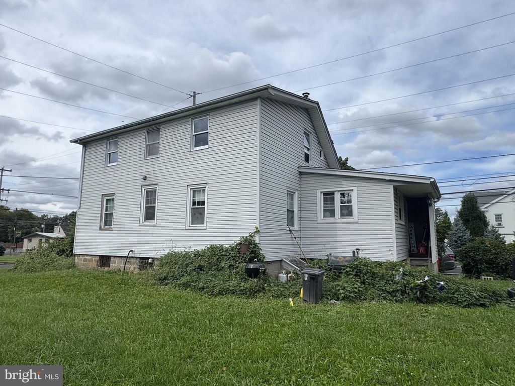 495 MADISON AVE, Warminster, PA 18974 — exterior