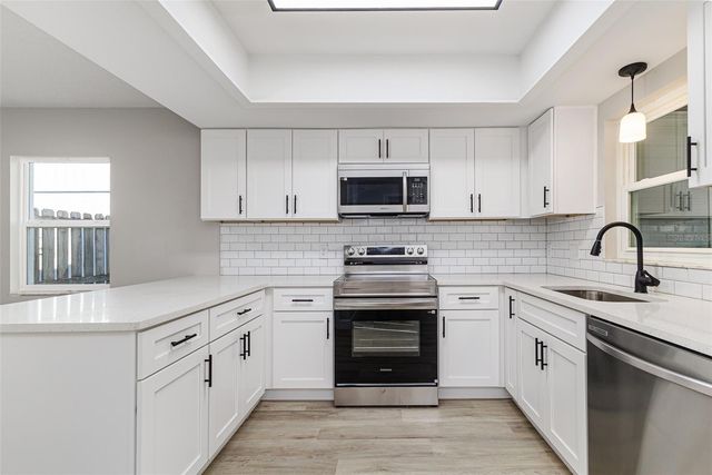 265 LAKE THOMAS DRIVE, Winter Haven, FL 33880