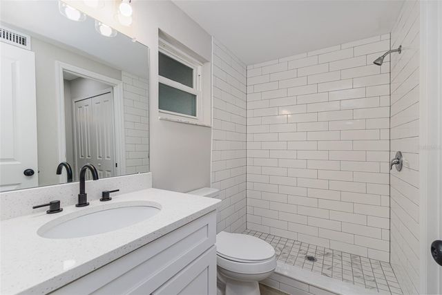 265 LAKE THOMAS DRIVE, Winter Haven, FL 33880