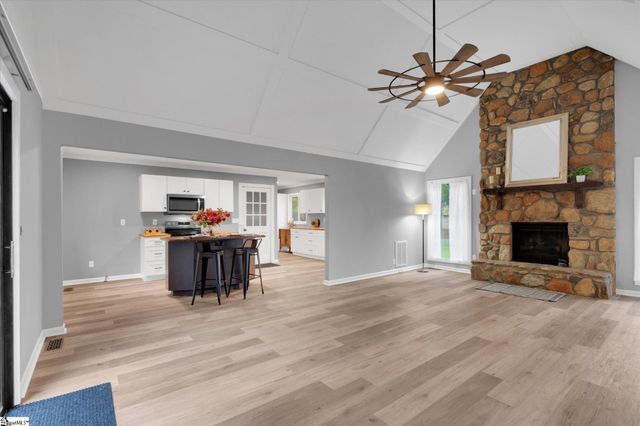 127 White Oak Drive, Easley, SC 29642