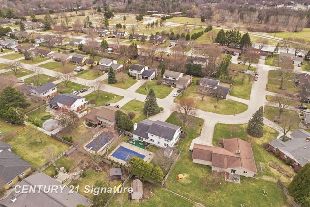 4906 Audubon Drive, Saginaw, MI 48638