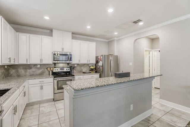 11316 Red Oak Turn, Helotes, TX 78023