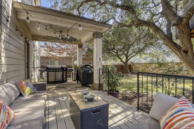 11316 Red Oak Turn, Helotes, TX 78023