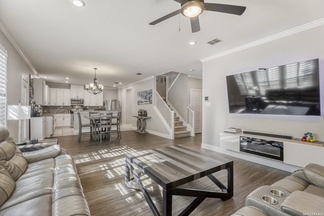 11316 Red Oak Turn, Helotes, TX 78023