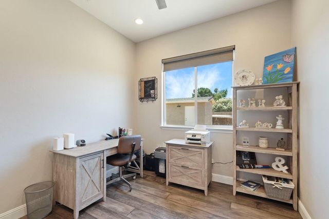 2125 Snyder Ln, Stockton, CA 95215