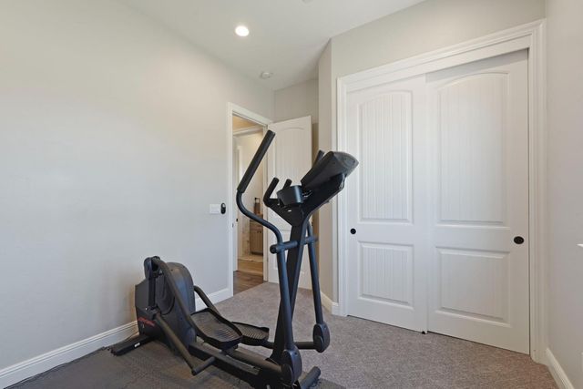 2125 Snyder Ln, Stockton, CA 95215