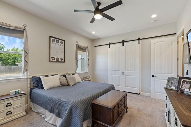 2125 Snyder Ln, Stockton, CA 95215