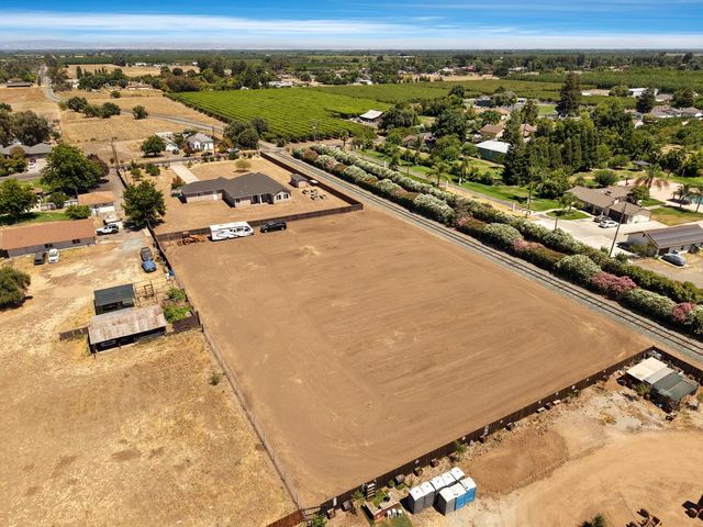 2125 Snyder Ln, Stockton, CA 95215
