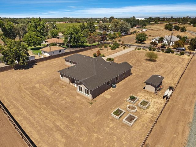 2125 Snyder Ln, Stockton, CA 95215