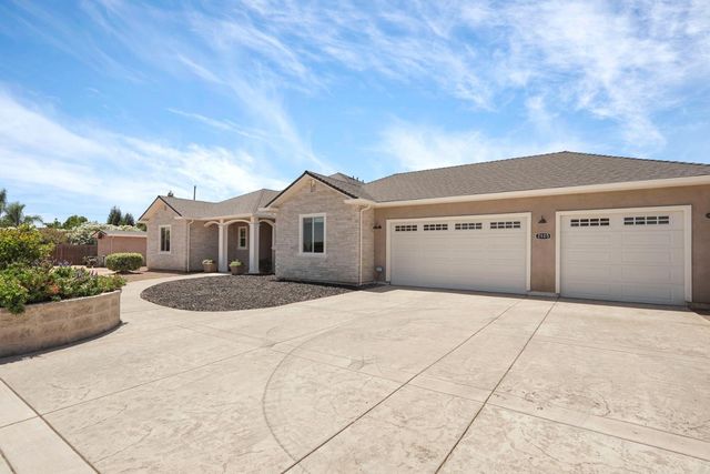 2125 Snyder Ln, Stockton, CA 95215