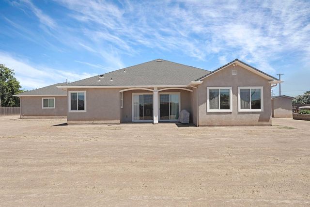 2125 Snyder Ln, Stockton, CA 95215