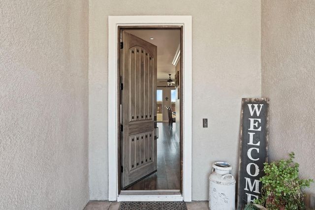 2125 Snyder Ln, Stockton, CA 95215