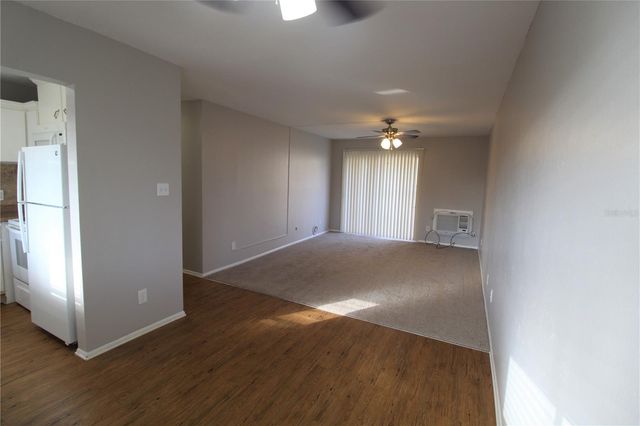 3001 BEE RIDGE ROAD 223, Sarasota, FL 34239