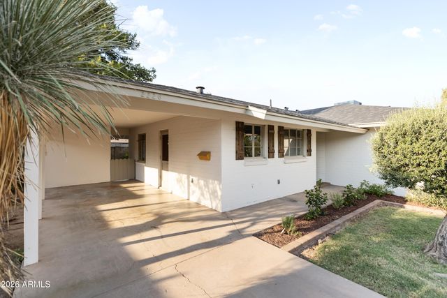 2226 W CATALINA Drive, Phoenix, AZ 85015