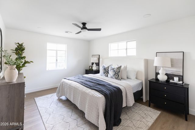 2226 W CATALINA Drive, Phoenix, AZ 85015