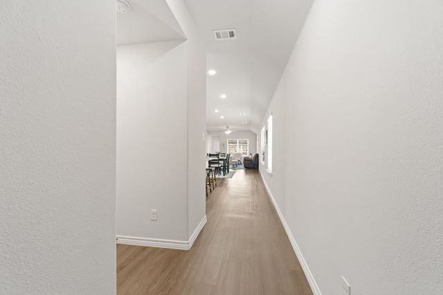 928 Propeller Parkway, Fort Worth, TX 76131