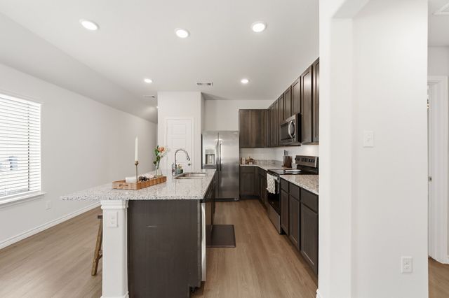 928 Propeller Parkway, Fort Worth, TX 76131