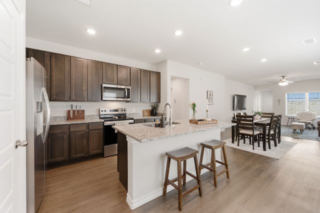 928 Propeller Parkway, Fort Worth, TX 76131