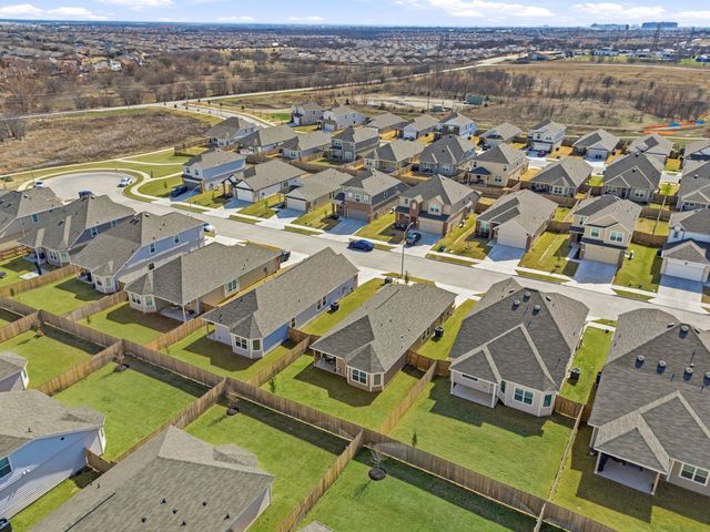 928 Propeller Parkway, Fort Worth, TX 76131