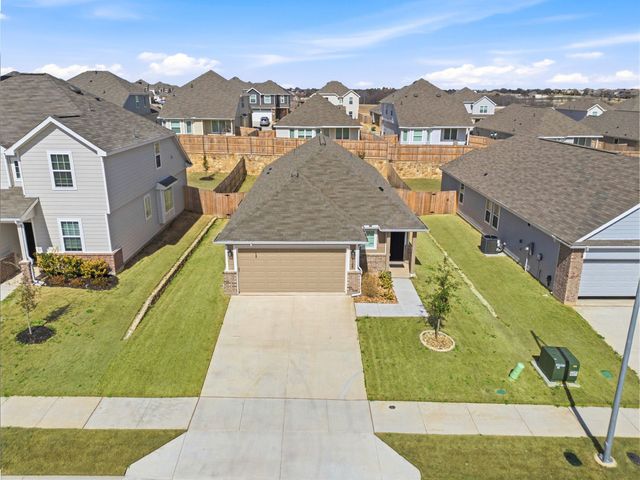 928 Propeller Parkway, Fort Worth, TX 76131