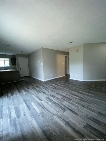 951 Applewood Lane, Fayetteville, NC 28303