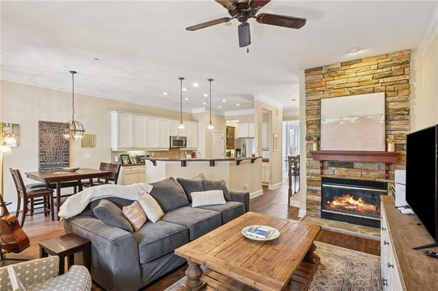 250 Mclaren Gates Drive, Marietta, GA 30060