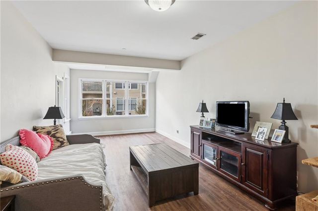 250 Mclaren Gates Drive, Marietta, GA 30060