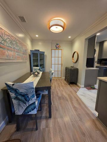 1519 14th Avenue N, Lake Worth Beach, FL 33460