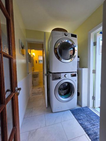 1519 14th Avenue N, Lake Worth Beach, FL 33460