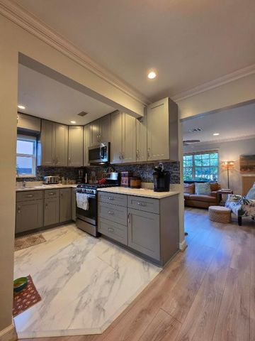 1519 14th Avenue N, Lake Worth Beach, FL 33460