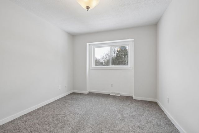 24254 S Burr Road, Channahon, IL 60410