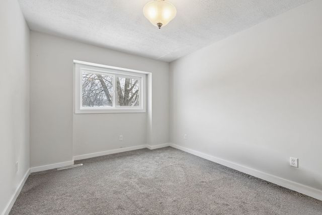 24254 S Burr Road, Channahon, IL 60410