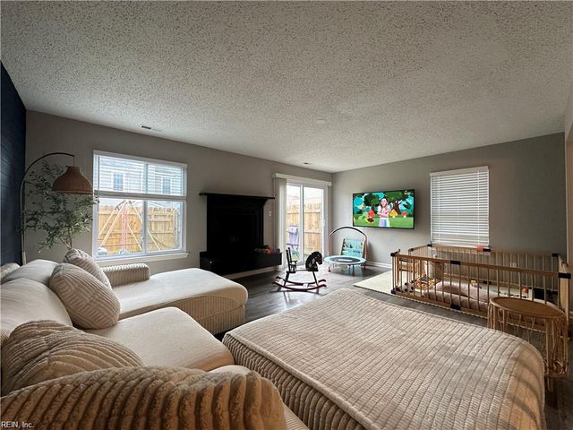 1536 Sword Dancer DR, Virginia Beach, VA 23454