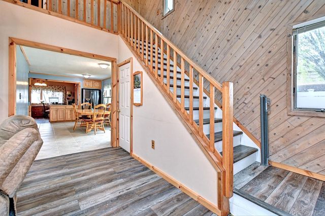 395 8th Street, Bohemia, NY 11716