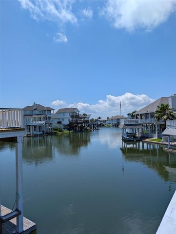 16528 Tortuga Way, Jamaica Beach, TX 77554