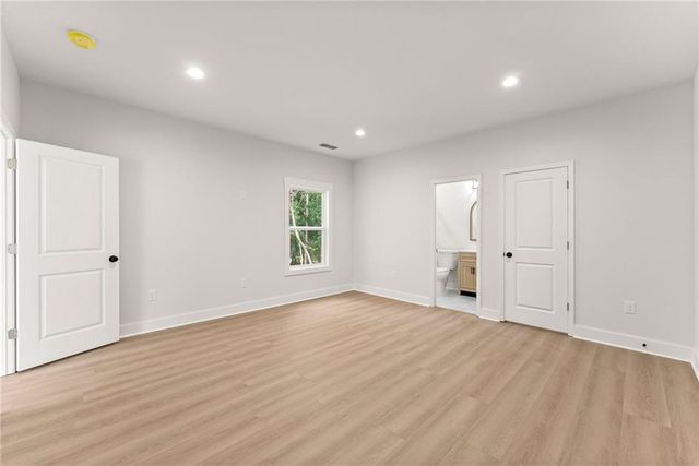 3115 Heritage Crossing Drive, Buford, GA 30519