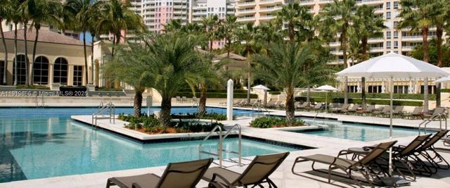 711 Crandon Blvd 401, Key Biscayne, FL 33149