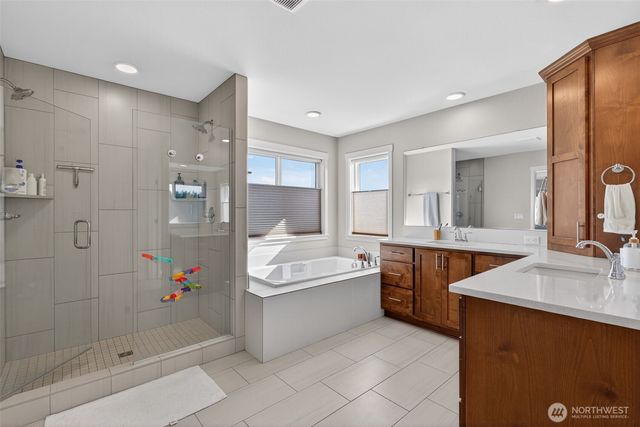 16811 NE 81st Street, Vancouver, WA 98682