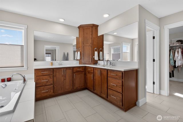 16811 NE 81st Street, Vancouver, WA 98682