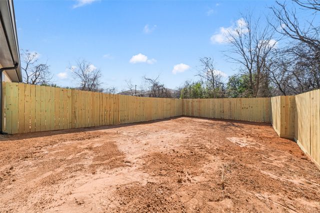 1510 N 7TH Street, Waco, TX 76707