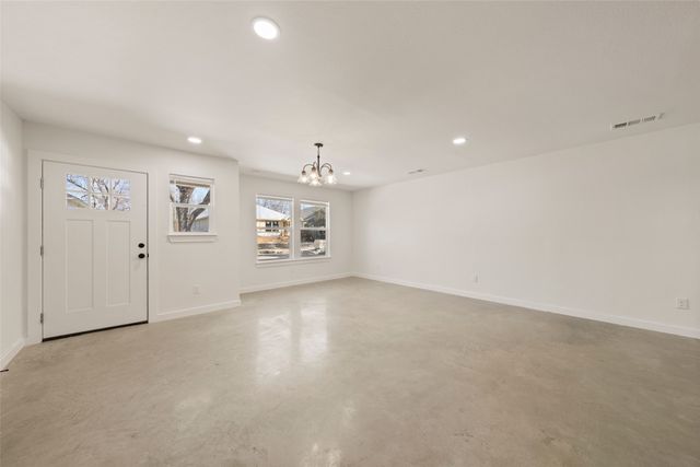 1510 N 7TH Street, Waco, TX 76707