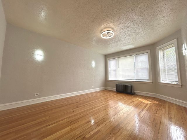 7655 S Yates Boulevard 2408-1, Chicago, IL 60649