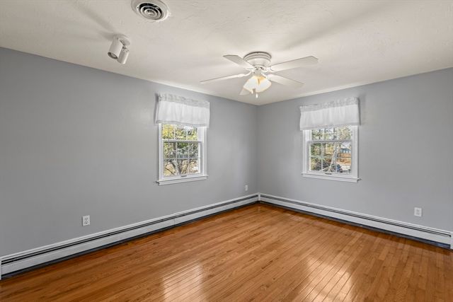 38 Roosevelt St, Braintree, MA 02184